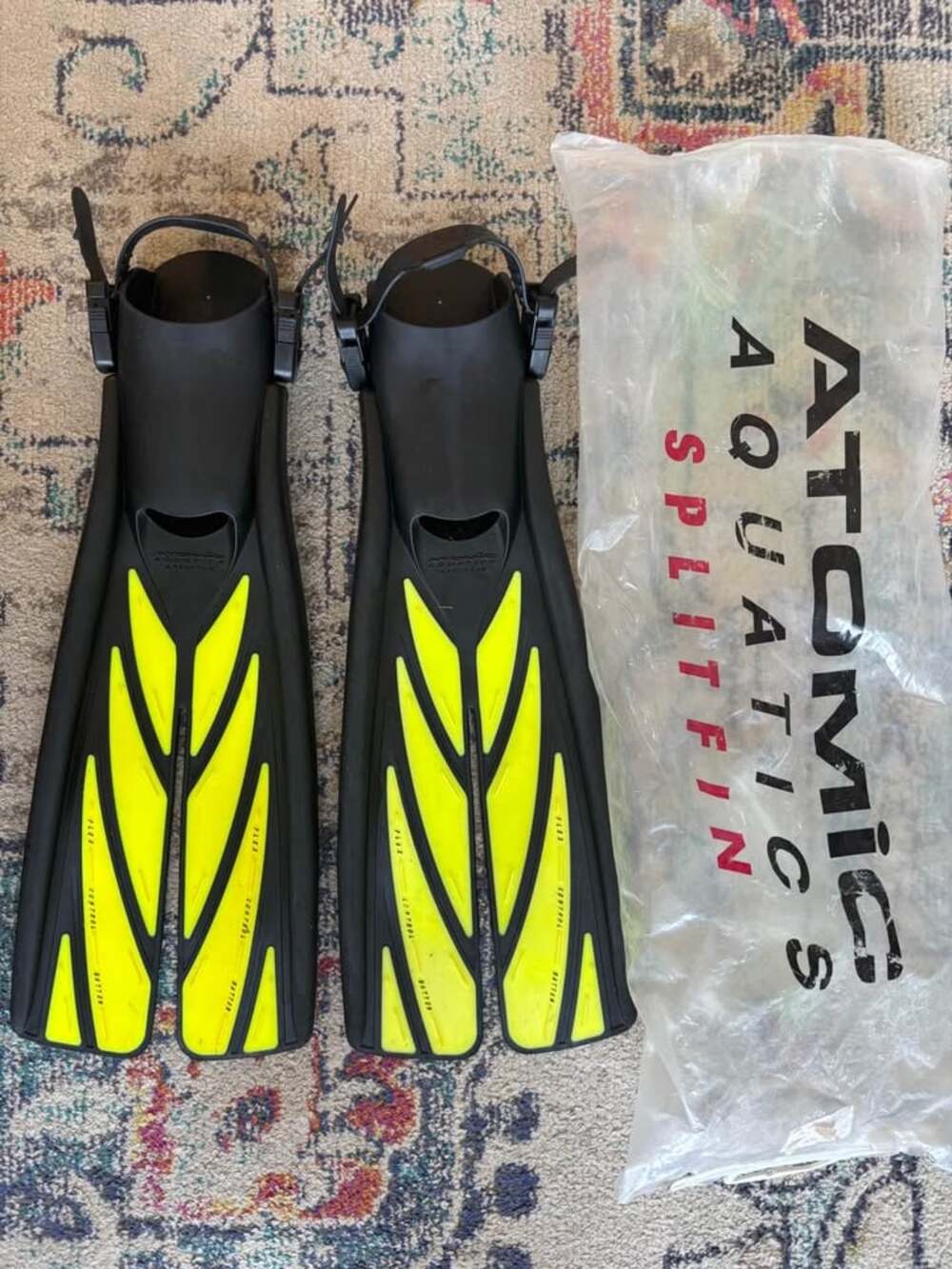 Atomic Aquatics Split Fins Scuba Dive Open Heel Adjustable Yellow Black Medium